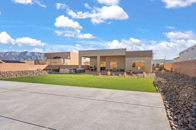 6717 Nacelle Road NE, Rio Rancho, NM 87144