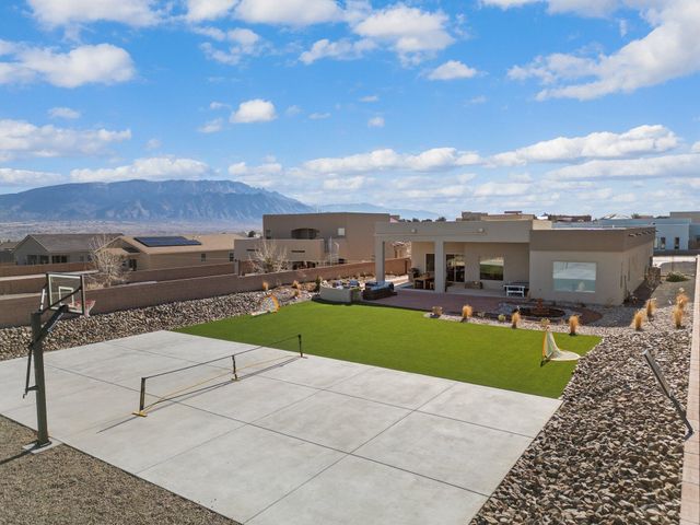 6717 Nacelle Road NE, Rio Rancho, NM 87144