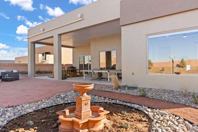 6717 Nacelle Road NE, Rio Rancho, NM 87144