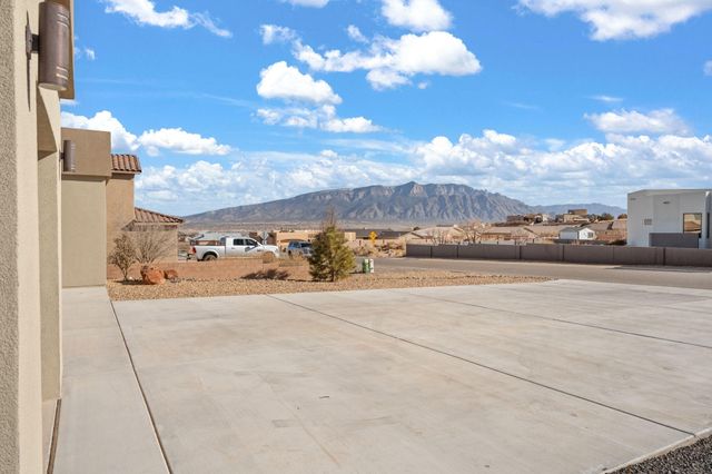 6717 Nacelle Road NE, Rio Rancho, NM 87144