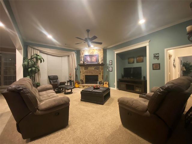 7112 Carmona, Grand Prairie, TX 75054