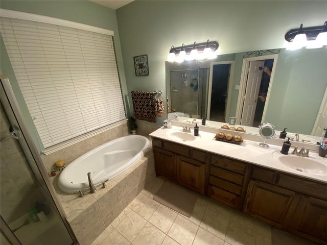 7112 Carmona, Grand Prairie, TX 75054
