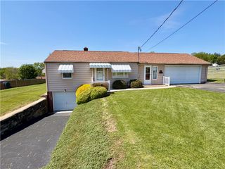 212 Center Ave, North Union Twp, PA 15401