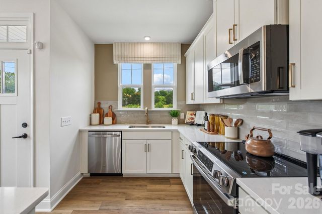 9024 Gulledge Court, Charlotte, NC 28262