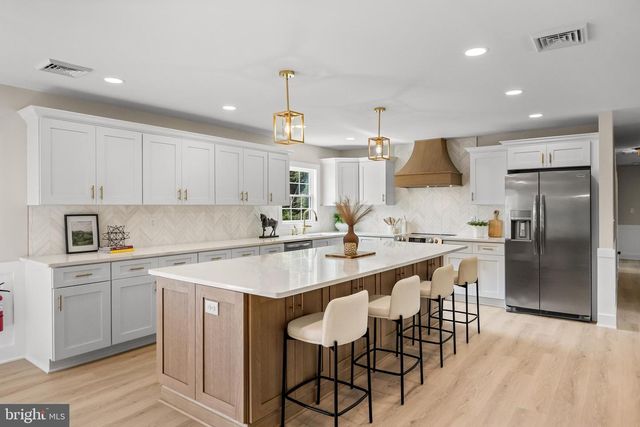 67 SPRINGERS BROOK RD, Shamong, NJ 08088
