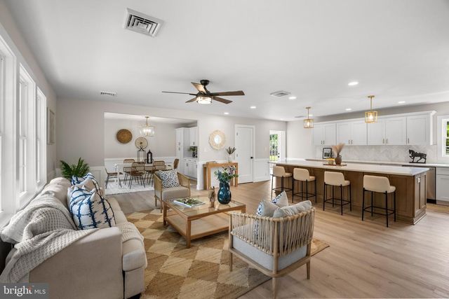 67 SPRINGERS BROOK RD, Shamong, NJ 08088