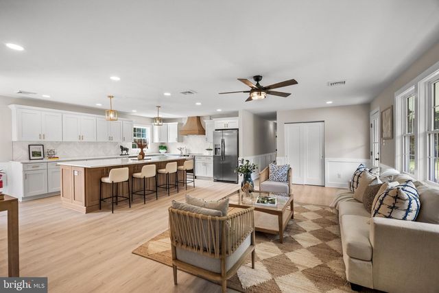 67 SPRINGERS BROOK RD, Shamong, NJ 08088