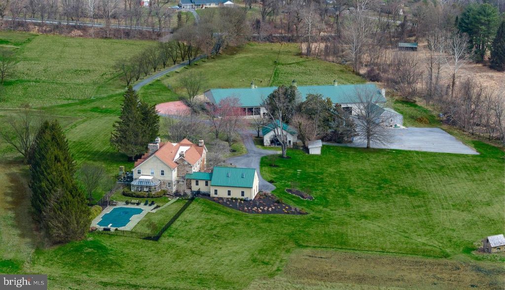 Image 8 of property listing at 15314 PRICEVILLE RD, Sparks Glencoe, MD 21152