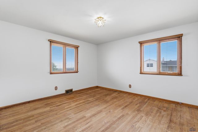 1216 ST ANDREW, Rapid City, SD 57701
