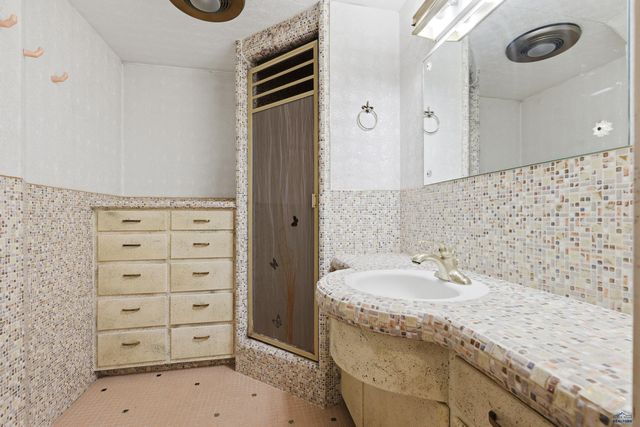 1216 ST ANDREW, Rapid City, SD 57701