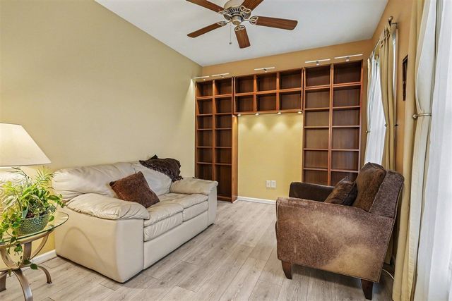 2233 Suncrest Breeze, Berrien Springs, MI 49103