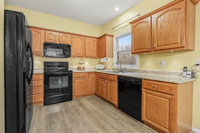 2233 Suncrest Breeze, Berrien Springs, MI 49103