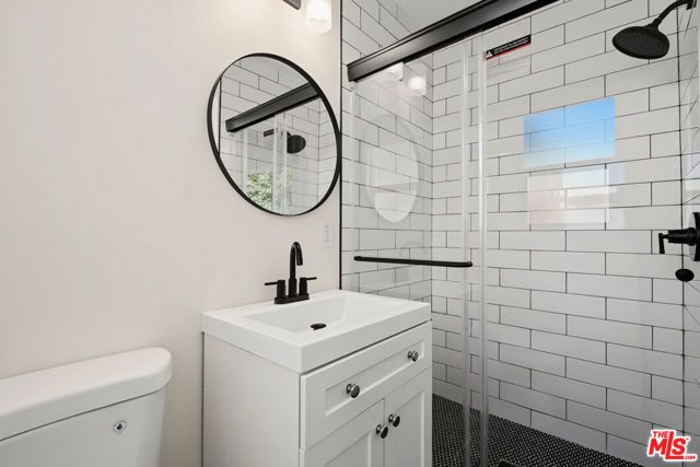 11508 Fenton Avenue, Los Angeles, CA 91342