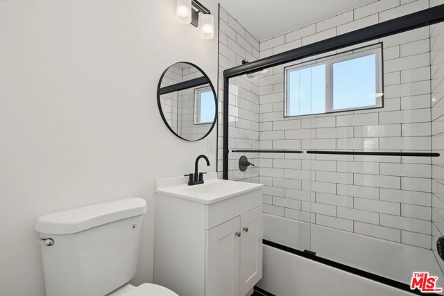 11508 Fenton Avenue, Los Angeles, CA 91342