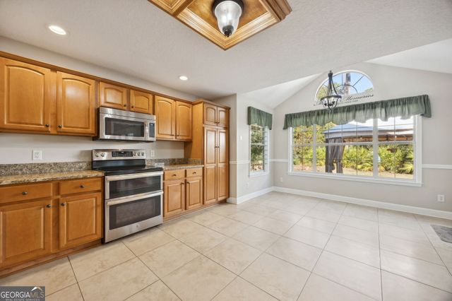 203 Cumberland Drive, Kingsland, GA 31548