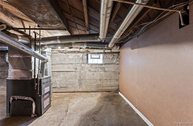 5808 Mcclellan Street, Detroit, MI 48213