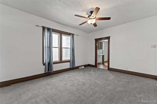 5808 Mcclellan Street, Detroit, MI 48213