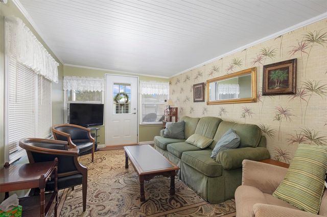 4368 72ND WAY N 111, St Petersburg, FL 33709