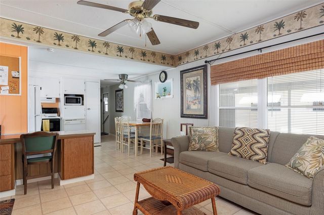 4368 72ND WAY N 111, St Petersburg, FL 33709