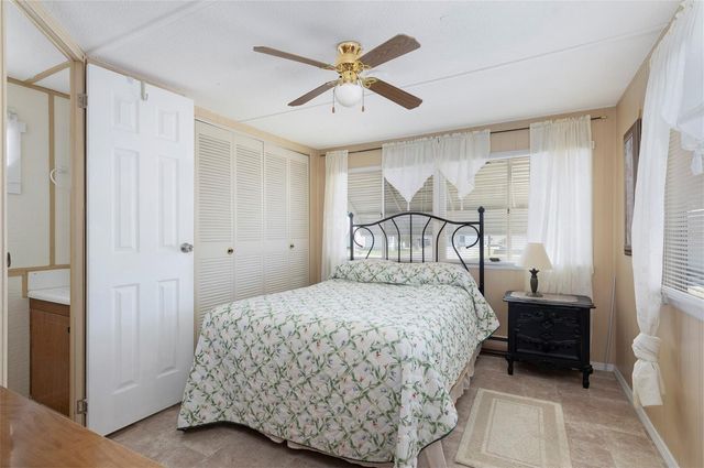 4368 72ND WAY N 111, St Petersburg, FL 33709