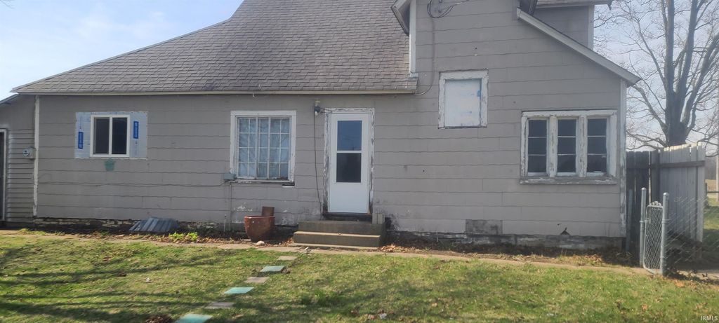 10044 E 200 Road, Van Buren, IN 46991