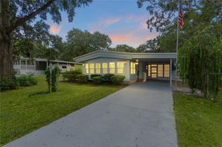354 IVANHOE CIRCLE, Lady Lake, FL 32159