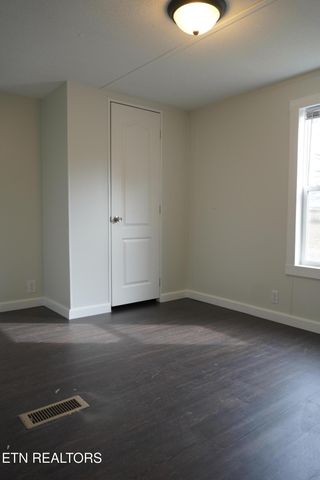 1418 Fina Lane, Dandridge, TN 37725