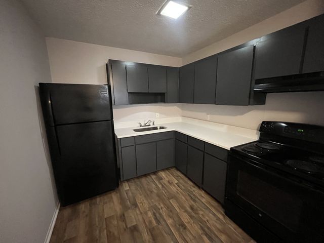 441 Harding Pl Apt E10, Nashville, TN 37211