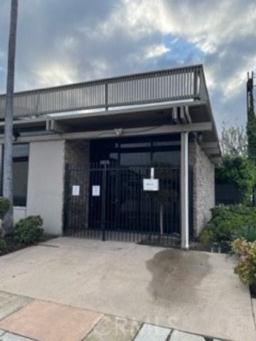 3028 W Ball Road, Anaheim, CA 92804