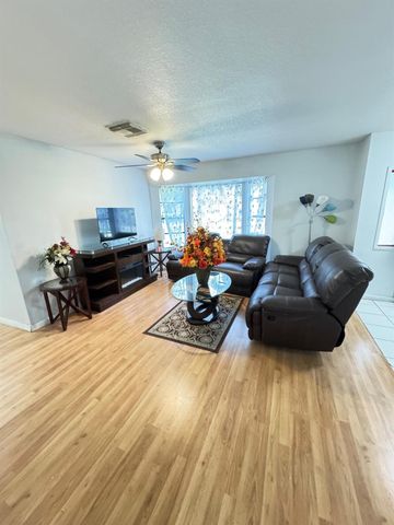 3639 Ivanhoe Avenue, Boynton Beach, FL 33436