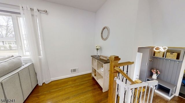 13 Moryan Rd, Edison Twp., NJ 08817