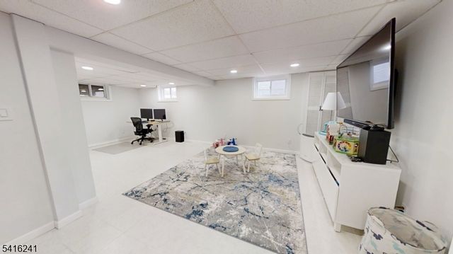 13 Moryan Rd, Edison Twp., NJ 08817