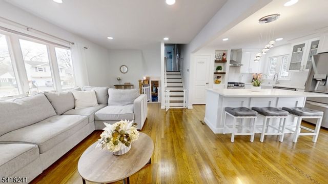 13 Moryan Rd, Edison Twp., NJ 08817