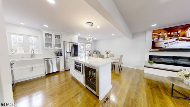 13 Moryan Rd, Edison Twp., NJ 08817