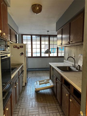 166 Halgren Crescent, Haverstraw, NY 10927