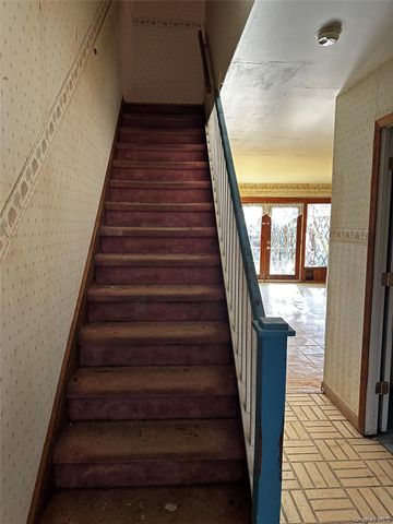 166 Halgren Crescent, Haverstraw, NY 10927