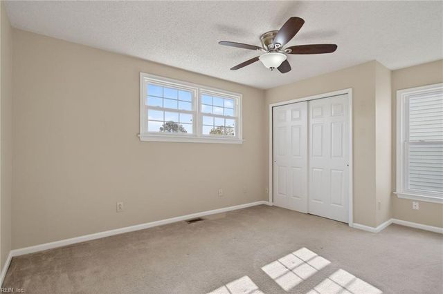 1100 Woodsmans CT, Chesapeake, VA 23320