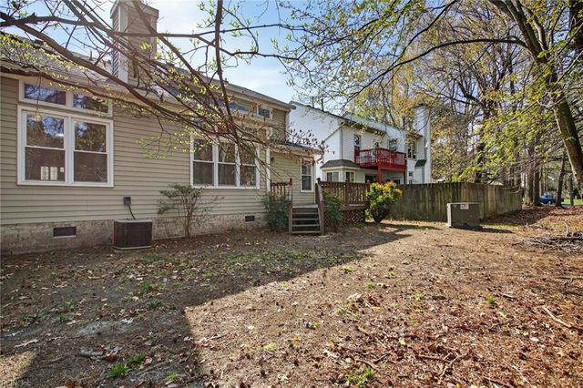 1100 Woodsmans CT, Chesapeake, VA 23320