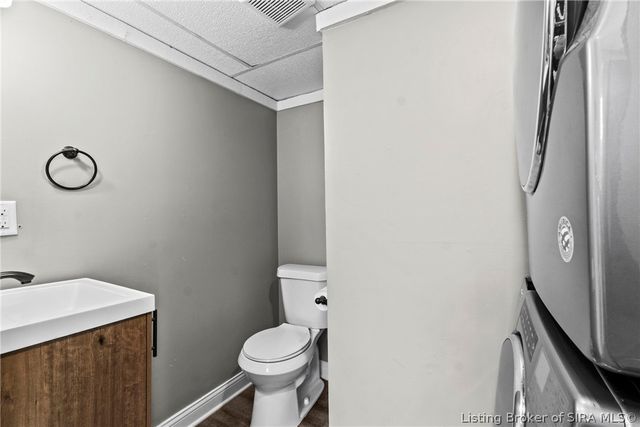 3082 Wooded Way, Jeffersonville, IN 47130