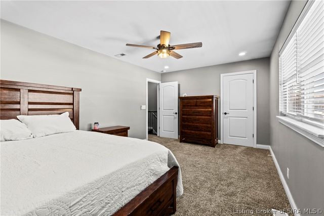 3082 Wooded Way, Jeffersonville, IN 47130