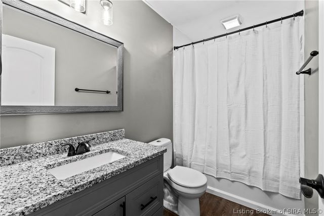 3082 Wooded Way, Jeffersonville, IN 47130