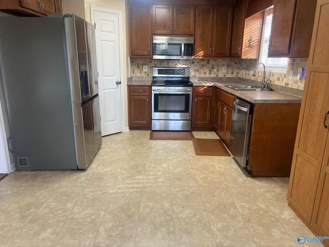 108 Ann Bradley Drive, Huntsville, AL 35811