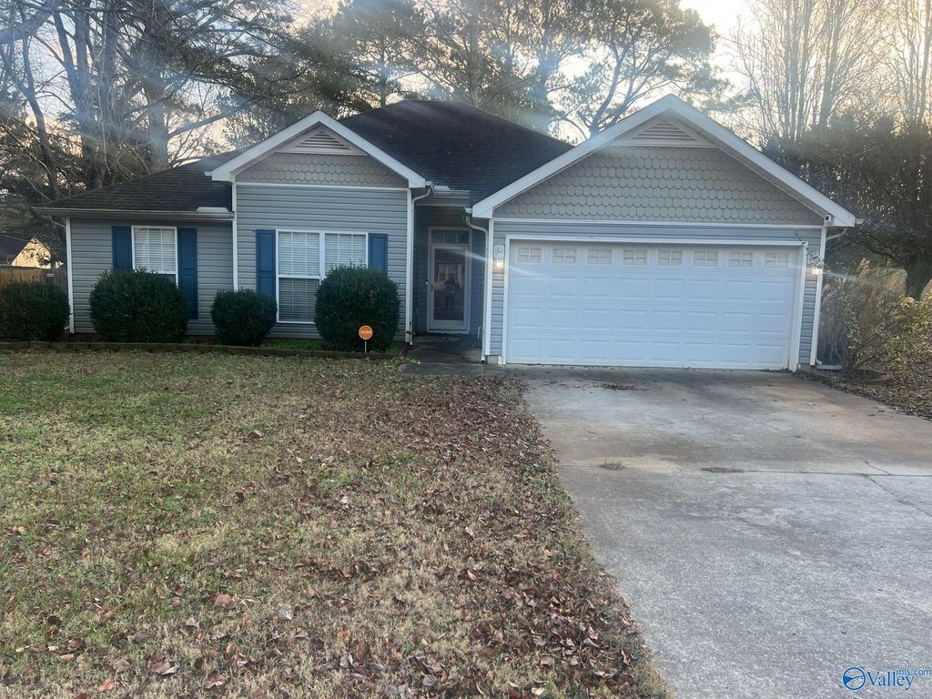 108 Ann Bradley Drive, Huntsville, AL 35811
