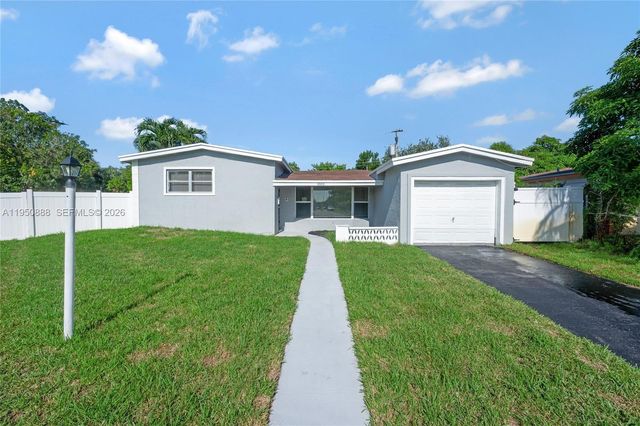 3303 NW 37th Ave 3303, Lauderdale Lakes, FL 33309