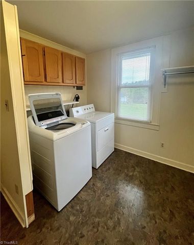 1513 Pittman Street, Mount Airy, NC 27030