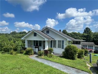 1513 Pittman Street, Mount Airy, NC 27030