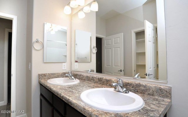 9073 W Birchover Drive, Marana, AZ 85653