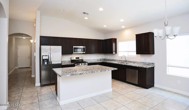 9073 W Birchover Drive, Marana, AZ 85653