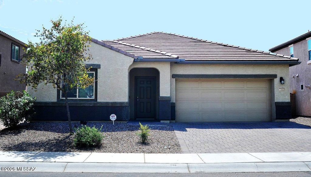 9073 W Birchover Drive, Marana, AZ 85653