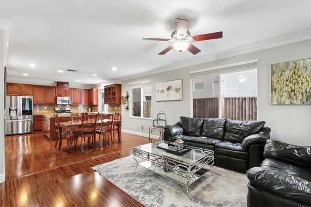 7729 Tennis Ct, Antelope, CA 95843